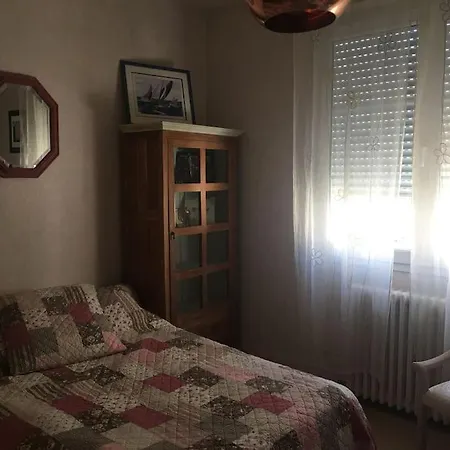 Hébergement de vacances Grande Maison 40m De La De Pontaillac Royan